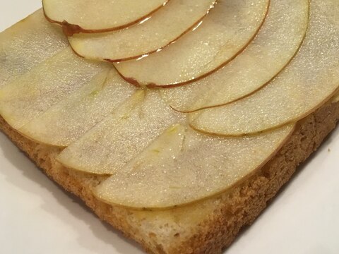 焼き芋で簡単！スイートポテトアップルパン